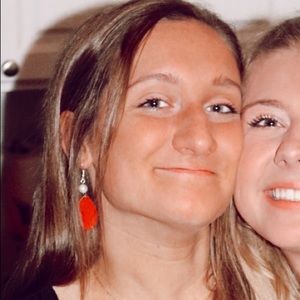 Meet your Posher, Cassie